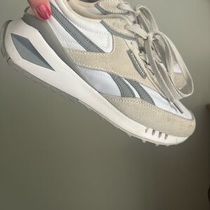 Reebok Beige and Gray Suede Leather Retro Runner